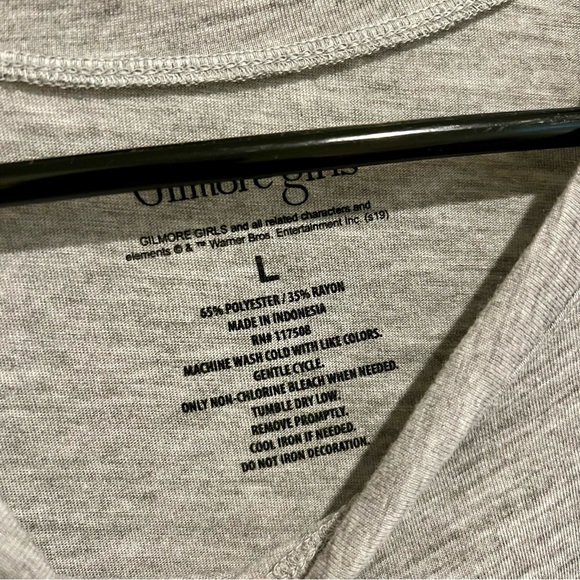 Gilmore Girls & Coffee Tee - Picture 3 of 4